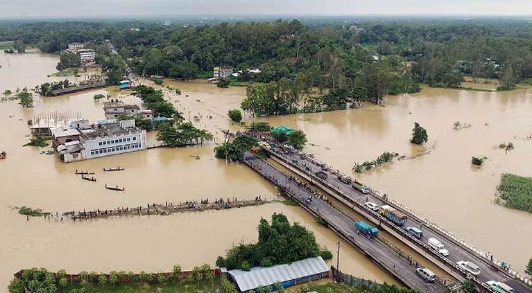 বন্যায় ৭ জেলায় ক্ষতিগ্রস্ত ১০ লাখ মানুষ, নিহত ৫১