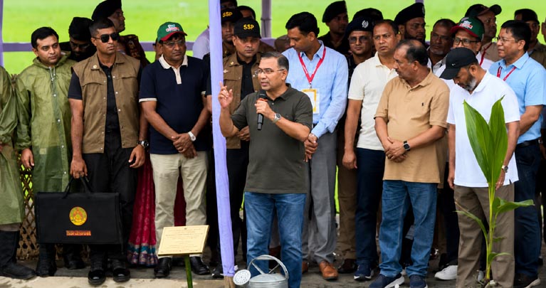 বরিশালে বৃক্ষরোপণ কর্মসূচির উদ্বোধন করলেন প্রধানমন্ত্রী