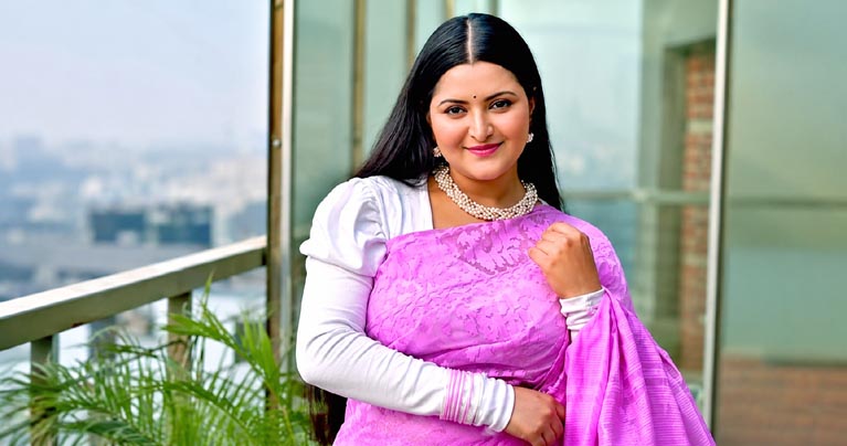 বিয়ে করার কথা বলে মুশকিলে পড়ে গেলাম : পরীমনি