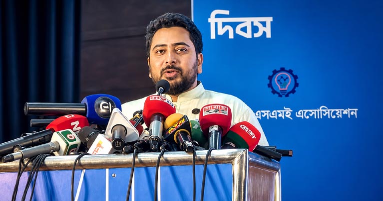 ফাঁসির রায় কার্যকর হওয়ার জন্যই শেখ হাসিনা দেশে ফিরবেন : নাহিদ ইসলাম