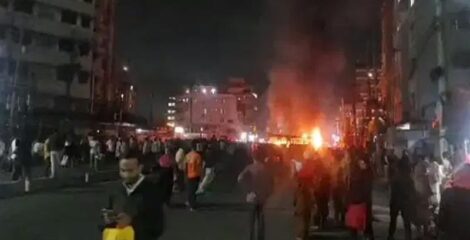 গাজীপুরে বেপরোয়া বাসচাপায় নারী শ্রমিক নিহত, বাসে অগ্নিসংযোগ  ক্ষুব্ধ জনতার