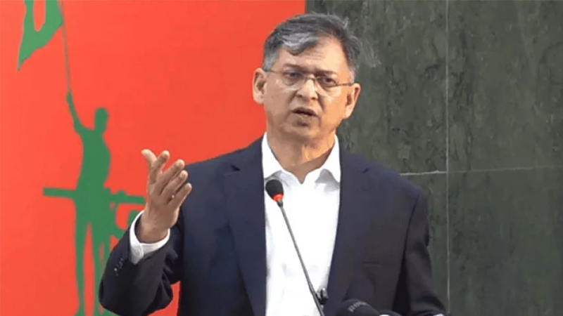 হাসিনাকে রাজনৈতিক তৎপরতার সুযোগ দিয়ে ভারত অস্থিরতা উসকে দিচ্ছে: স্বরাষ্ট্রমন্ত্রী