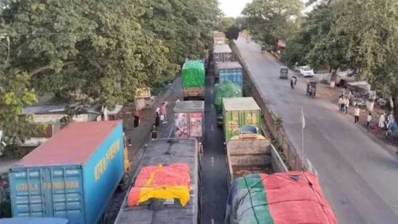 ঢাকা-চট্টগ্রাম মহাসড়কে ৪০ কিলোমিটার দীর্ঘ যানজট, চরম ভোগান্তি
