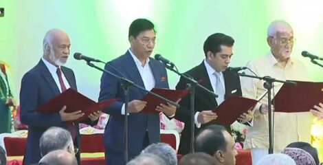 শপথ নিলেন চার পূর্ণমন্ত্রী ও দুজন প্রতিমন্ত্রী