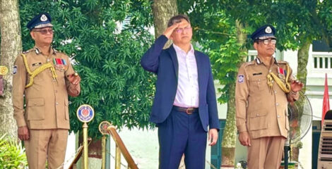 পুলিশ কোনো রাজনৈতিক দলের লাঠিয়াল বাহিনী নয়: স্বরাষ্ট্রমন্ত্রী