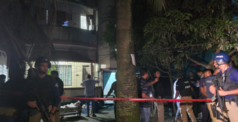 সাভারে ভবন ঘেরাও, বিপুল বিস্ফোরকসহ আটক ১