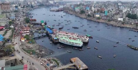 বুড়িগঙ্গার প্লাস্টিক বর্জ্য ১৫ দিনে সরানোর নির্দেশ হাইকোর্টের
