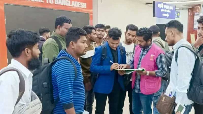 কম্বোডিয়ার স্ক্যাম কেন্দ্র থেকে উদ্ধার ৩৮ বাংলাদেশি দেশে ফেরত