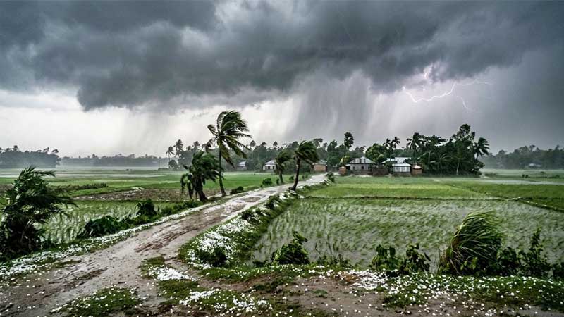 ঝড় ও বজ্রবৃষ্টির আভাস ৬ অঞ্চলে, নদীবন্দরে ১ নম্বর সতর্কসংকেত
