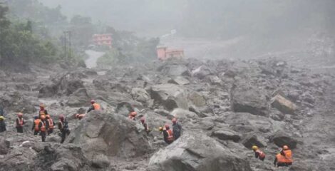নেপাল ও তিব্বতে বন্যায় নিহতের সংখ্যা বেড়ে ১২২৫, নিখোঁজ ৪৮০০