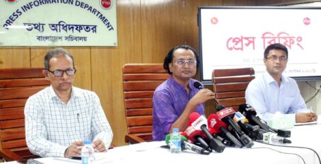 শেখ হাসিনাকে ভারতীয় গণমাধ্যমে বক্তব্য দেওয়ার সুযোগ দেওয়া অনভিপ্রেত: তথ্য উপদেষ্টা