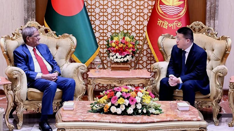 বিনিয়োগ বাড়ানো ও রোহিঙ্গা প্রত্যাবাসনে সহায়তার আহ্বান