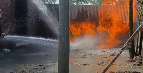 ইনানীতে মাটি ভেদ করে বের হচ্ছে আগুন! ঘটনাস্থলে ফায়ার সার্ভিসের ৩ ইউনিট