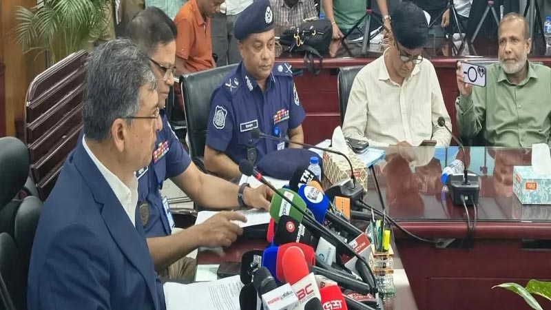 দেশজুড়ে সাইবার নিরাপত্তা জোরদার: ৪ হাজার ৫৯২ জনবল নিয়ে মাঠে নামল সাইবার পুলিশ ইউনিট