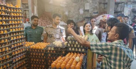 ডিমের উচ্চমূল্য ও অবৈধ দখল উচ্ছেদে ডিএসসিসির বিশেষ মোবাইল কোর্ট