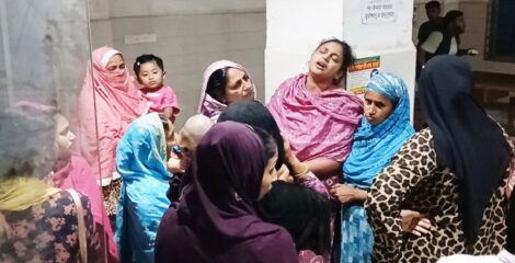 নিজের বাসের চাকায় পিষ্ট হয়ে মর্মান্তিক মৃত্যু মালিকের