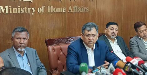 সরকারি চাকরিতে রাজনৈতিক পরিচয়ে কোনো বৈষম্য করা হবে না: স্বরাষ্ট্রমন্ত্রী