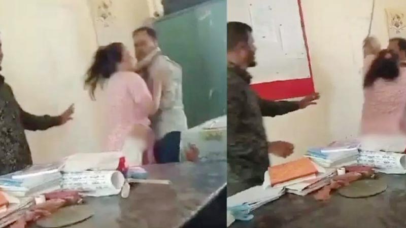 স্কুলের ভেতরেই হাতাহাতিতে জড়িয়ে পড়েছে  প্রধান শিক্ষক ও সহকারী শিক্ষক